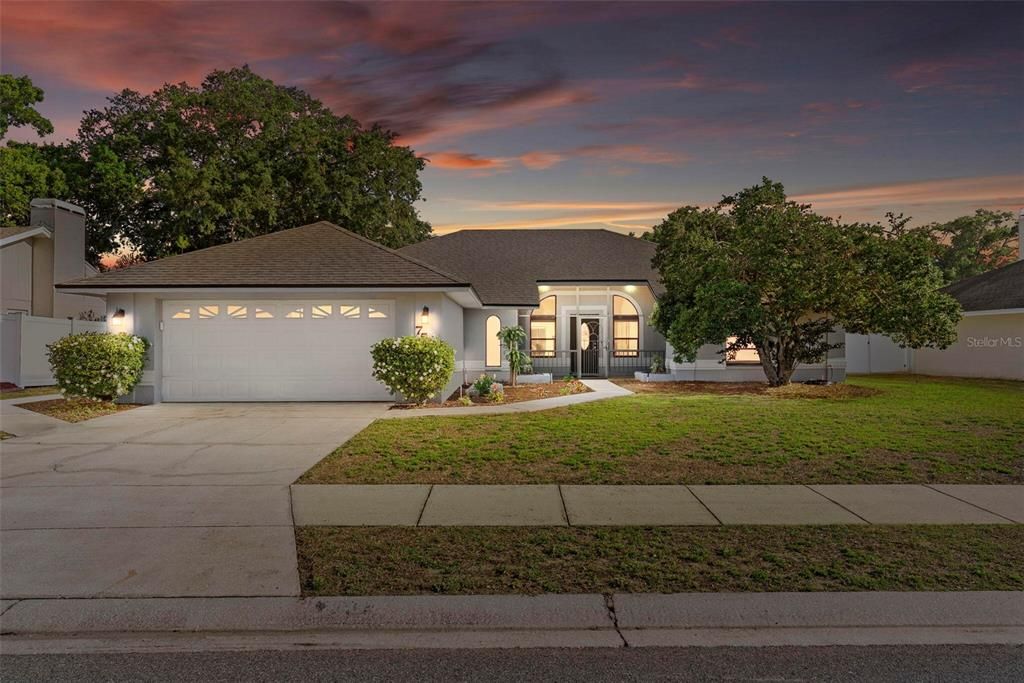 For Sale: $449,999 (3 beds, 2 baths, 2016 Square Feet)