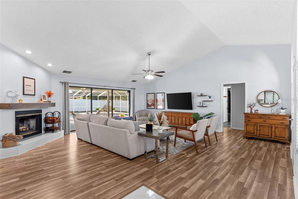 For Sale: $449,999 (3 beds, 2 baths, 2016 Square Feet)