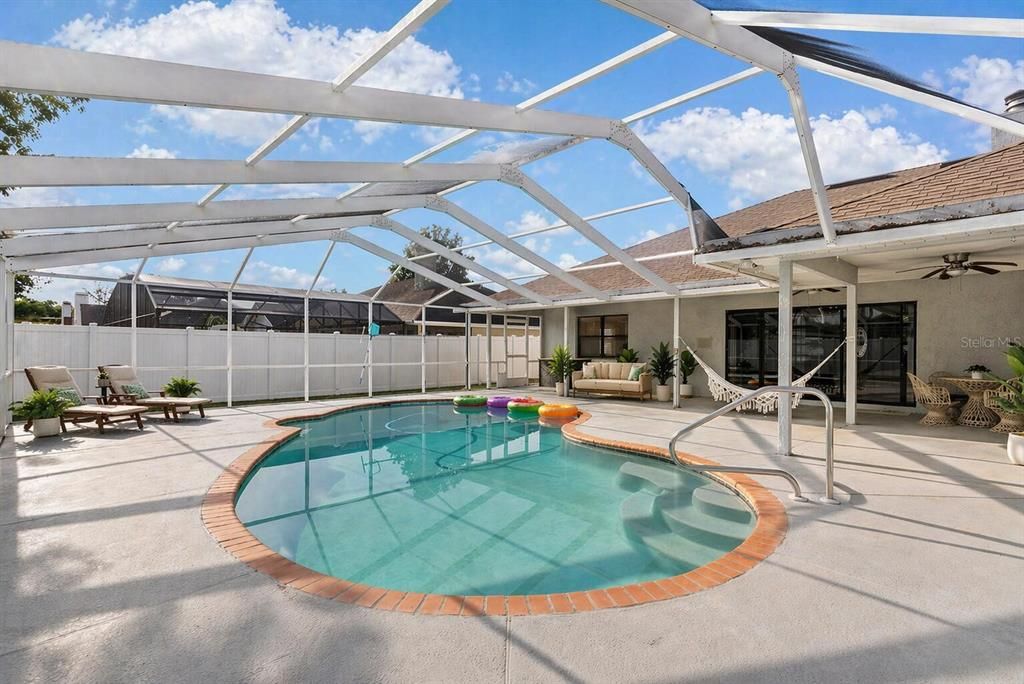 For Sale: $449,999 (3 beds, 2 baths, 2016 Square Feet)