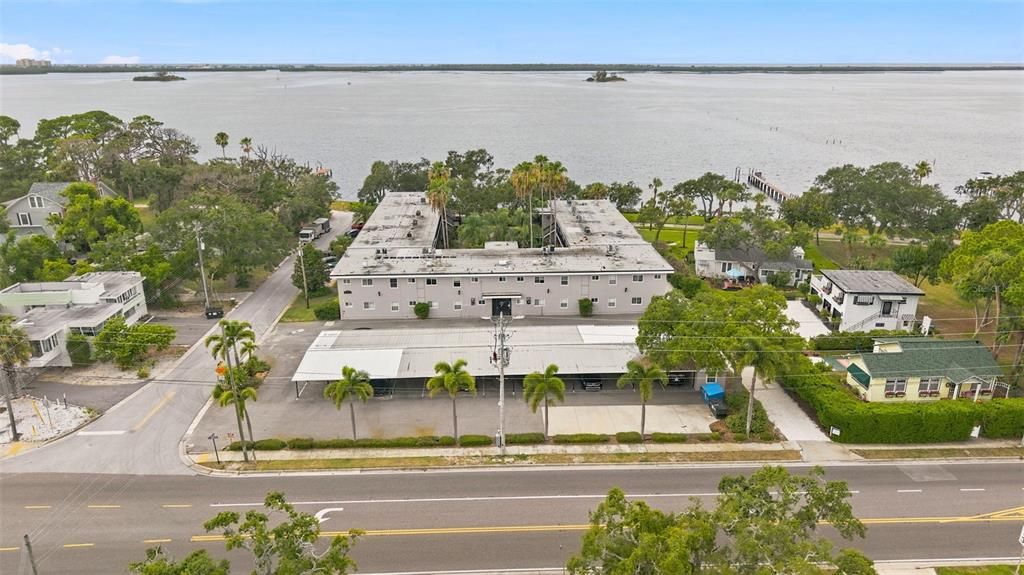 For Sale: $400,000 (1 beds, 1 baths, 625 Square Feet)