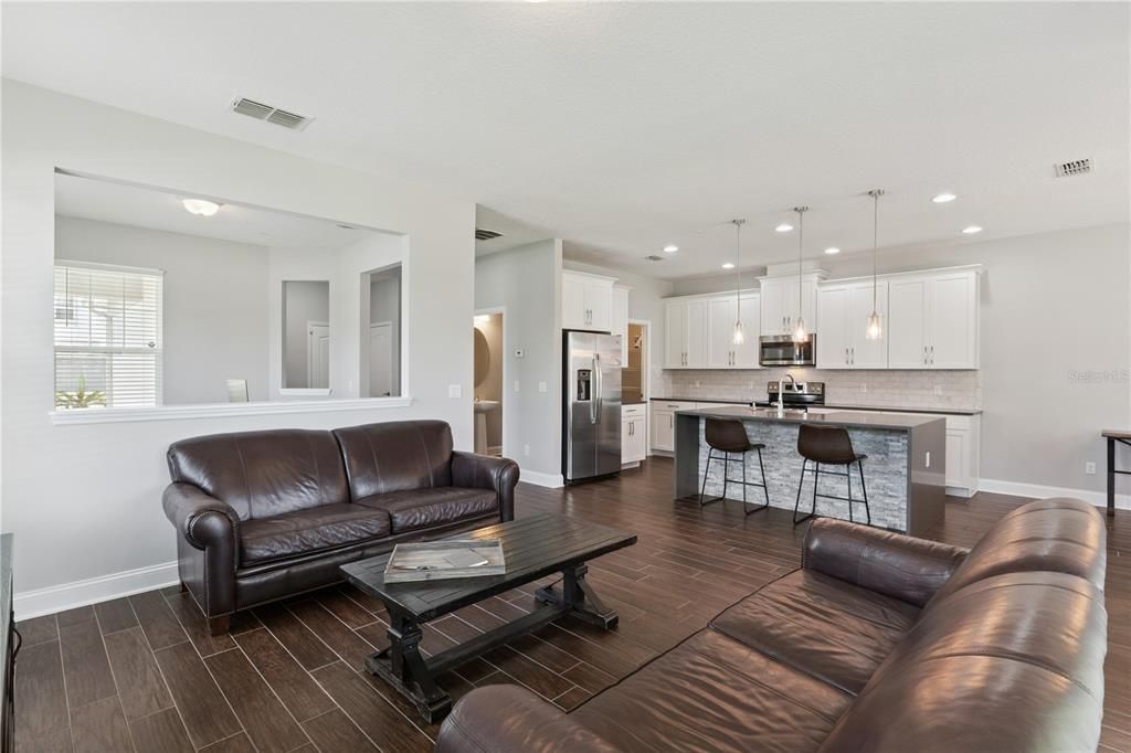 For Sale: $525,000 (3 beds, 2 baths, 2444 Square Feet)