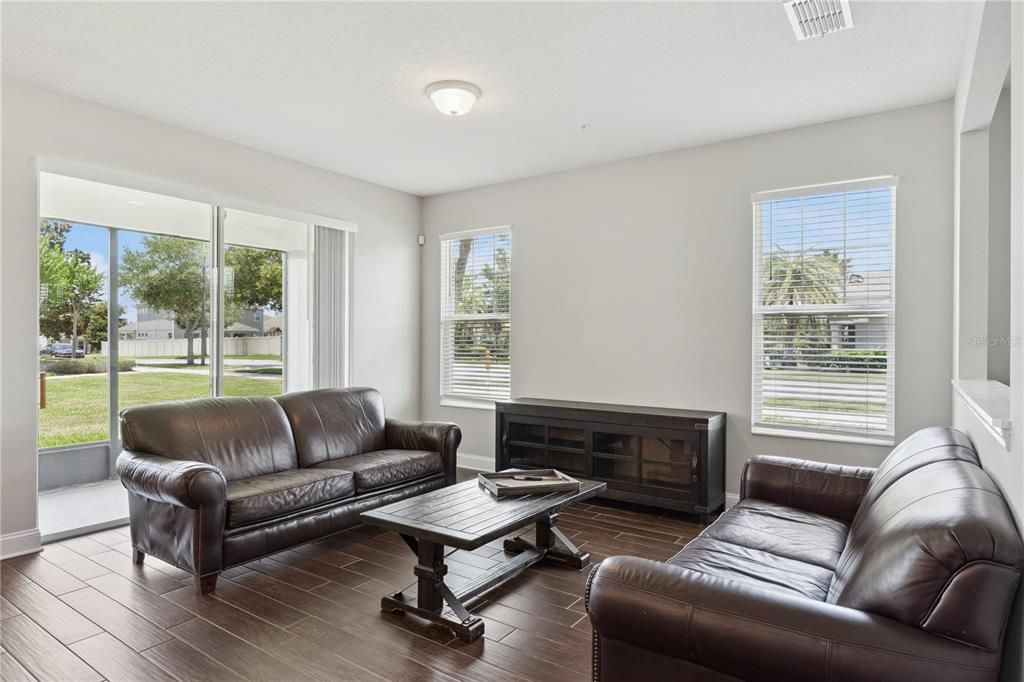 For Sale: $525,000 (3 beds, 2 baths, 2444 Square Feet)