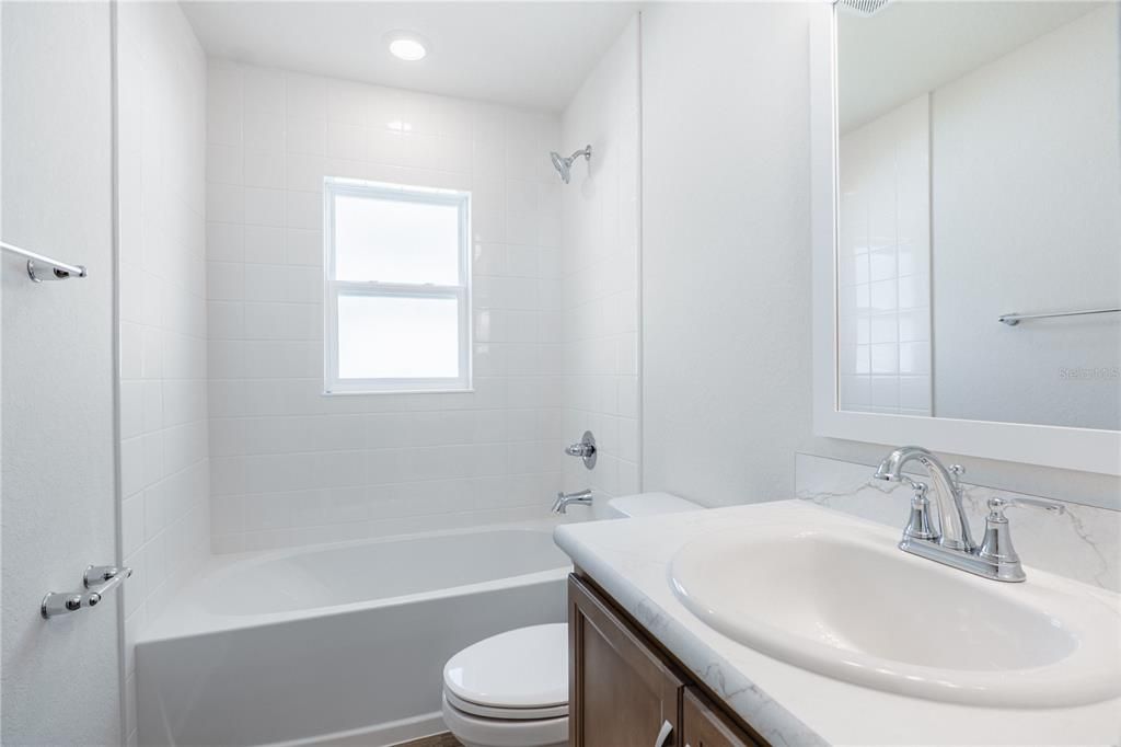 For Sale: $323,900 (3 beds, 2 baths, 1545 Square Feet)