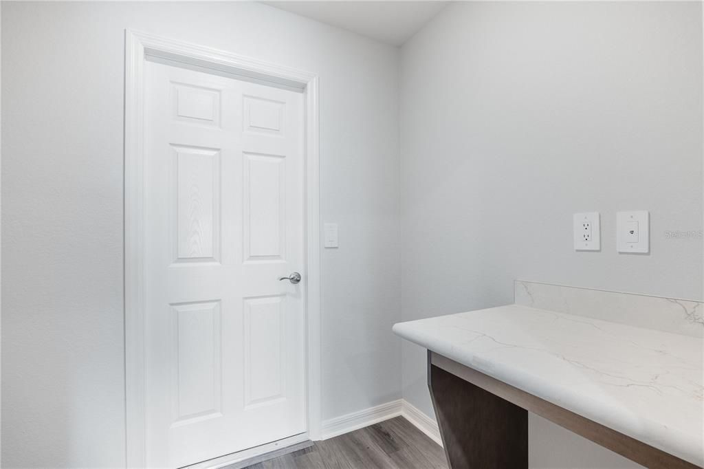 For Sale: $323,900 (3 beds, 2 baths, 1545 Square Feet)