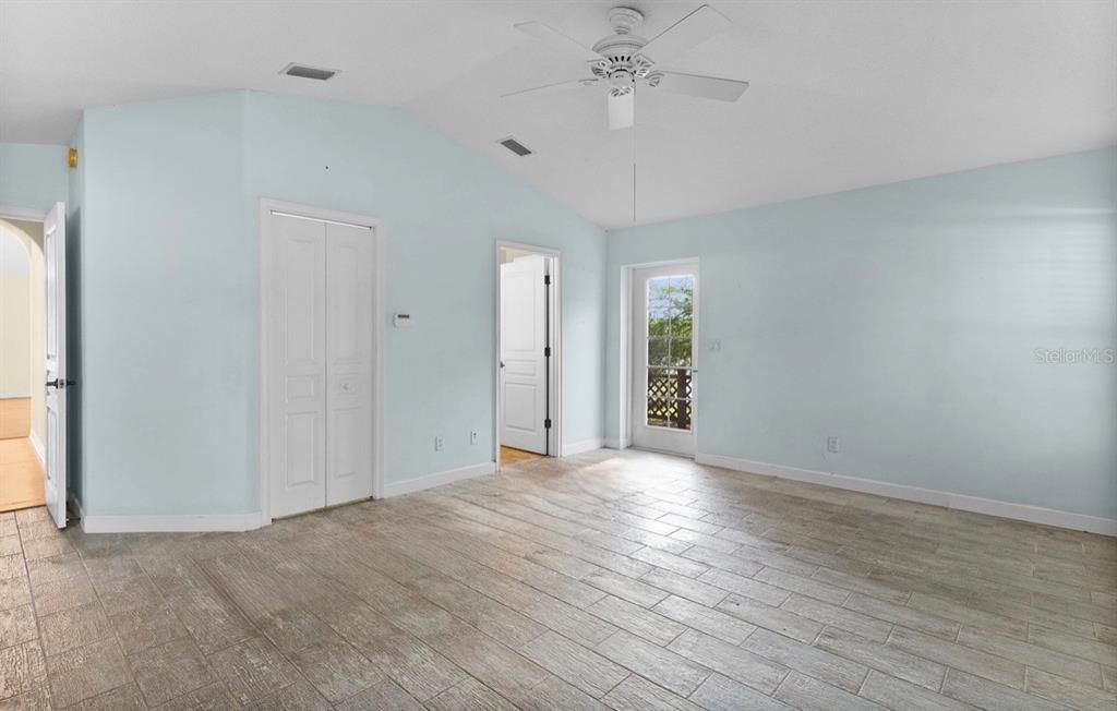 En Venta: $564,900 (3 camas, 2 baños, 2383 Pies cuadrados)