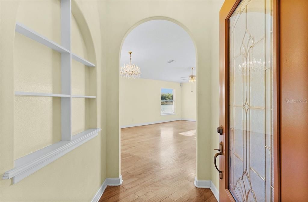 En Venta: $564,900 (3 camas, 2 baños, 2383 Pies cuadrados)