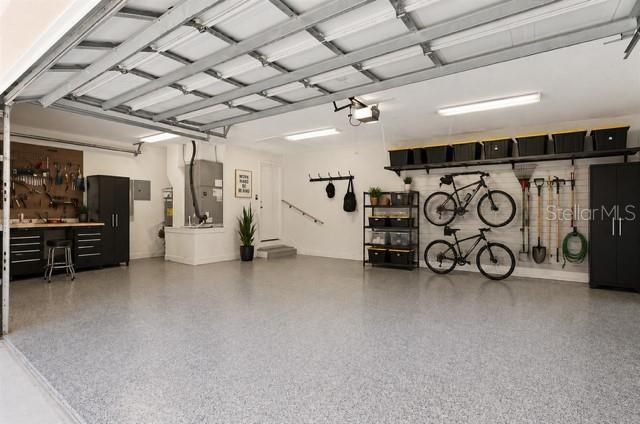 En Venta: $564,900 (3 camas, 2 baños, 2383 Pies cuadrados)