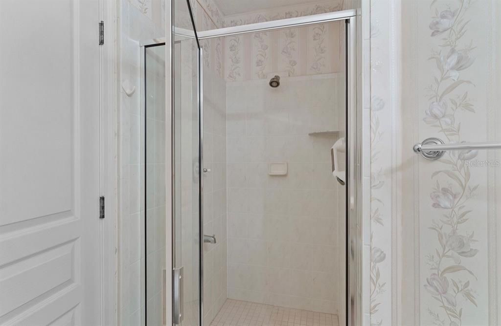 En Venta: $564,900 (3 camas, 2 baños, 2383 Pies cuadrados)