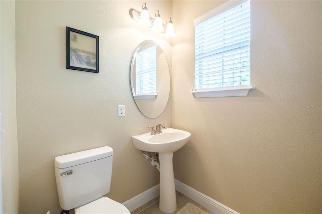 Active With Contract: $389,000 (4 beds, 3 baths, 2210 Square Feet)