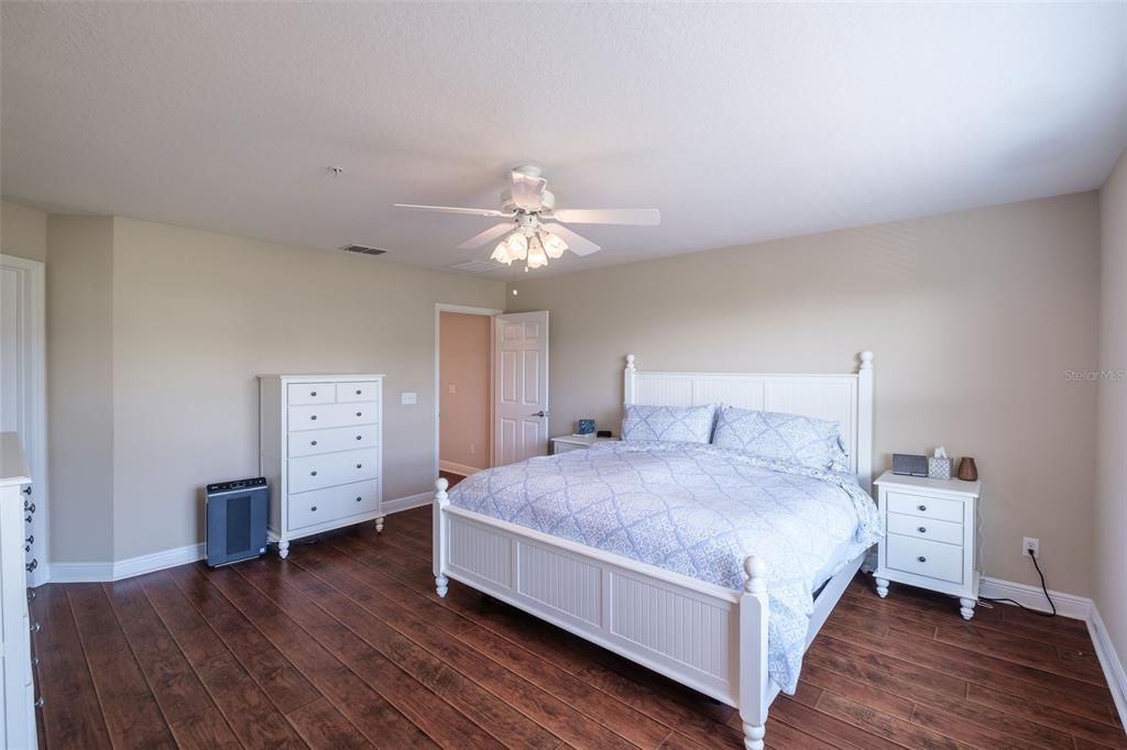 Active With Contract: $389,000 (4 beds, 3 baths, 2210 Square Feet)