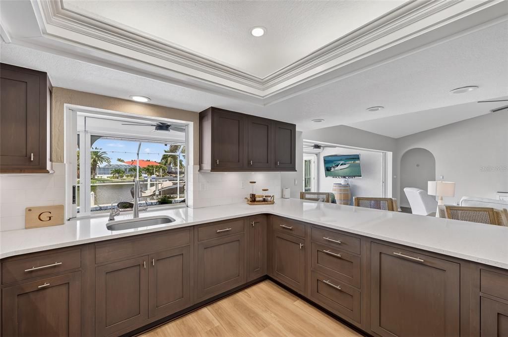 Activo con contrato: $725,000 (3 camas, 2 baños, 2033 Pies cuadrados)