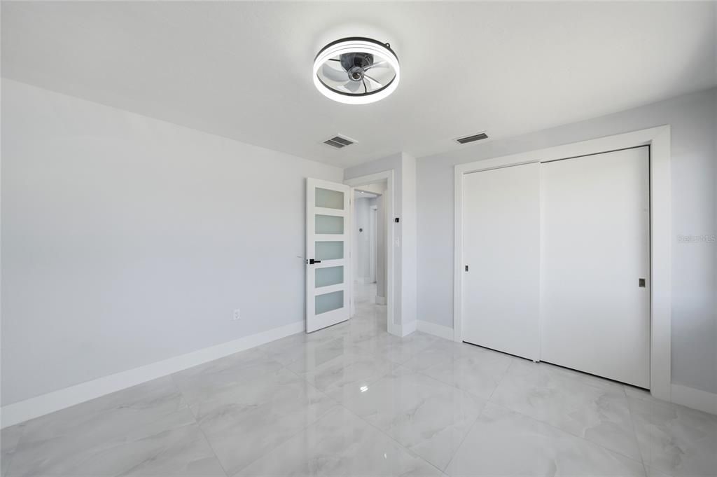 Под контрактом: $414,999 (2 спален, 2 ванн, 1442 Квадратных фут)
