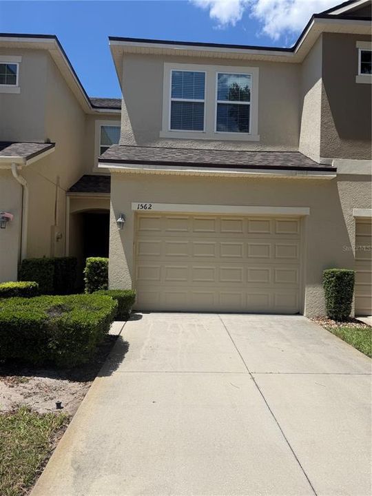 For Rent: $2,200 (3 beds, 2 baths, 1384 Square Feet)