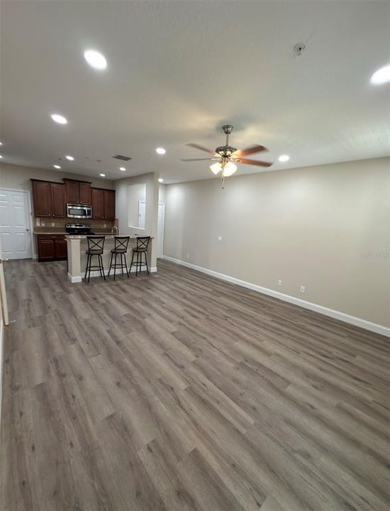 For Rent: $2,200 (3 beds, 2 baths, 1384 Square Feet)