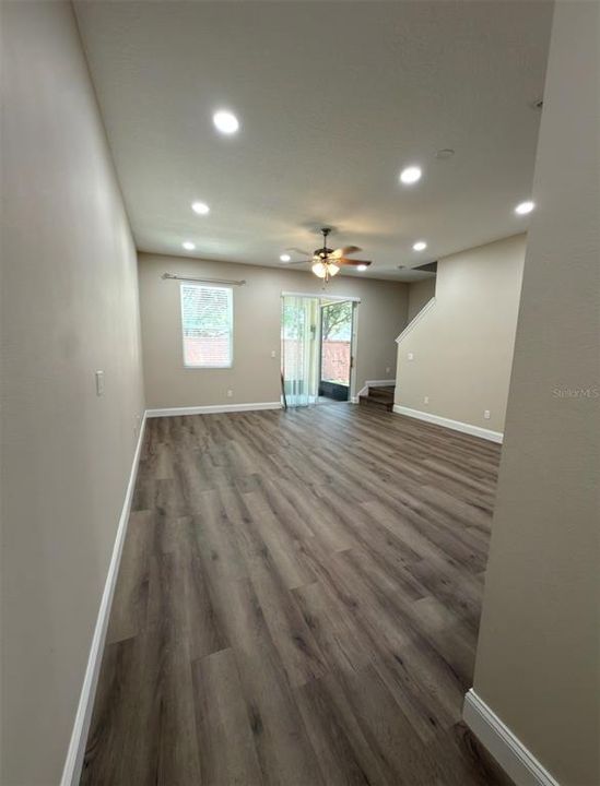 For Rent: $2,200 (3 beds, 2 baths, 1384 Square Feet)