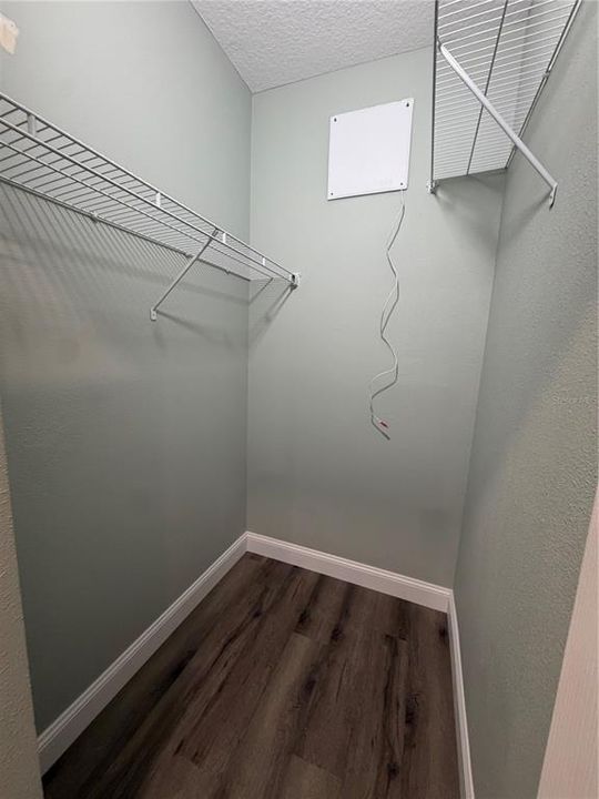 For Rent: $2,200 (3 beds, 2 baths, 1384 Square Feet)