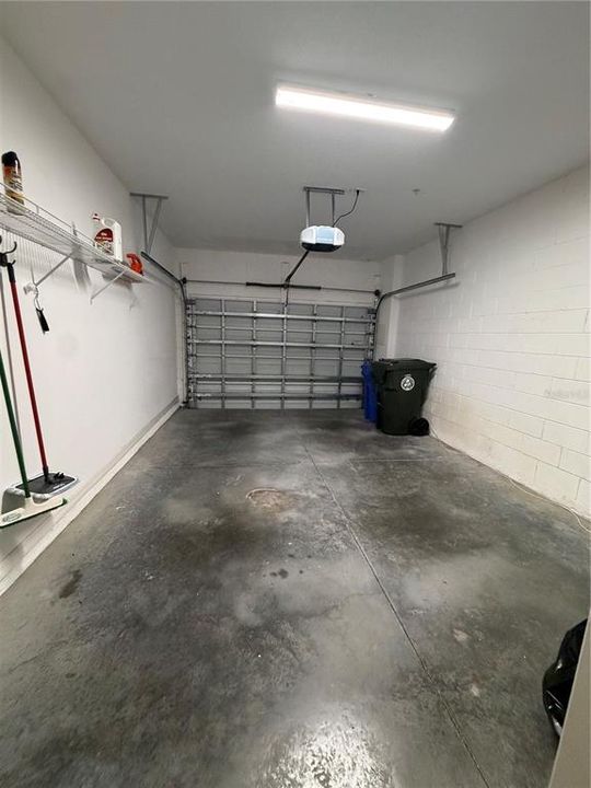 For Rent: $2,200 (3 beds, 2 baths, 1384 Square Feet)