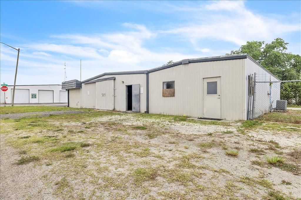 For Sale: $600,000 (0 beds, 0 baths, 1364 Square Feet)