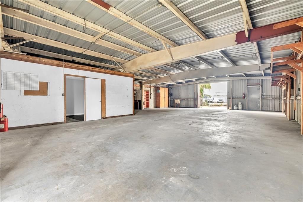 For Sale: $600,000 (0 beds, 0 baths, 1364 Square Feet)
