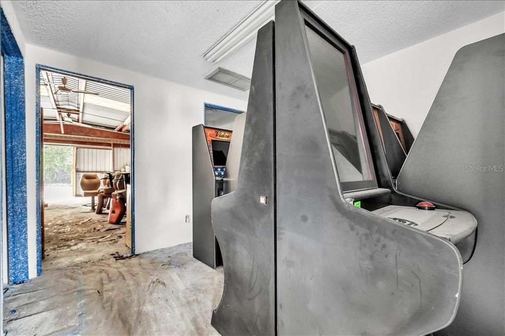For Sale: $600,000 (0 beds, 0 baths, 1364 Square Feet)