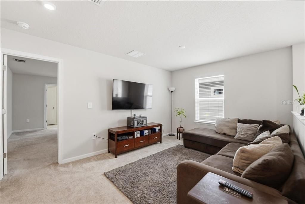For Rent: $2,545 (3 beds, 2 baths, 2128 Square Feet)