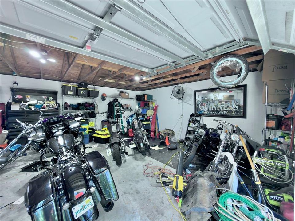 На продажу: $624,990 (4 спален, 2 ванн, 1817 Квадратных фут)