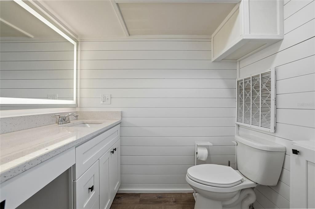 For Rent: $1,400 (2 beds, 1 baths, 660 Square Feet)