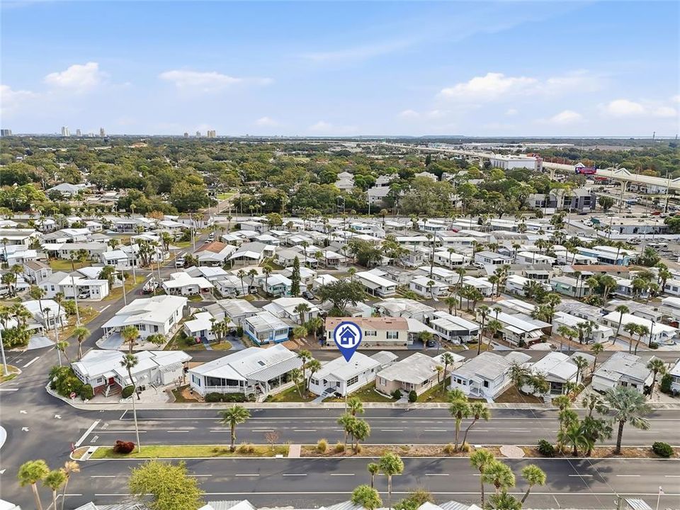 For Rent: $1,400 (2 beds, 1 baths, 660 Square Feet)