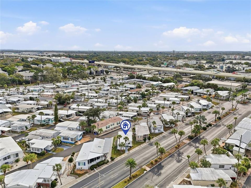 For Rent: $1,400 (2 beds, 1 baths, 660 Square Feet)