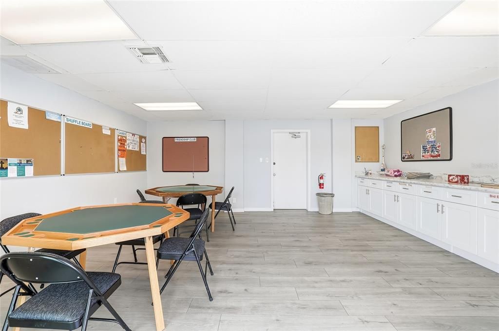 For Rent: $1,400 (2 beds, 1 baths, 660 Square Feet)