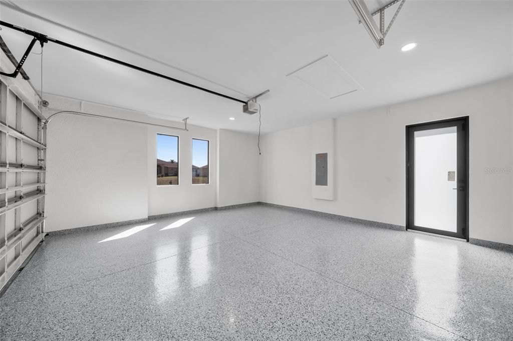 En Venta: $375,000 (3 camas, 3 baños, 1621 Pies cuadrados)