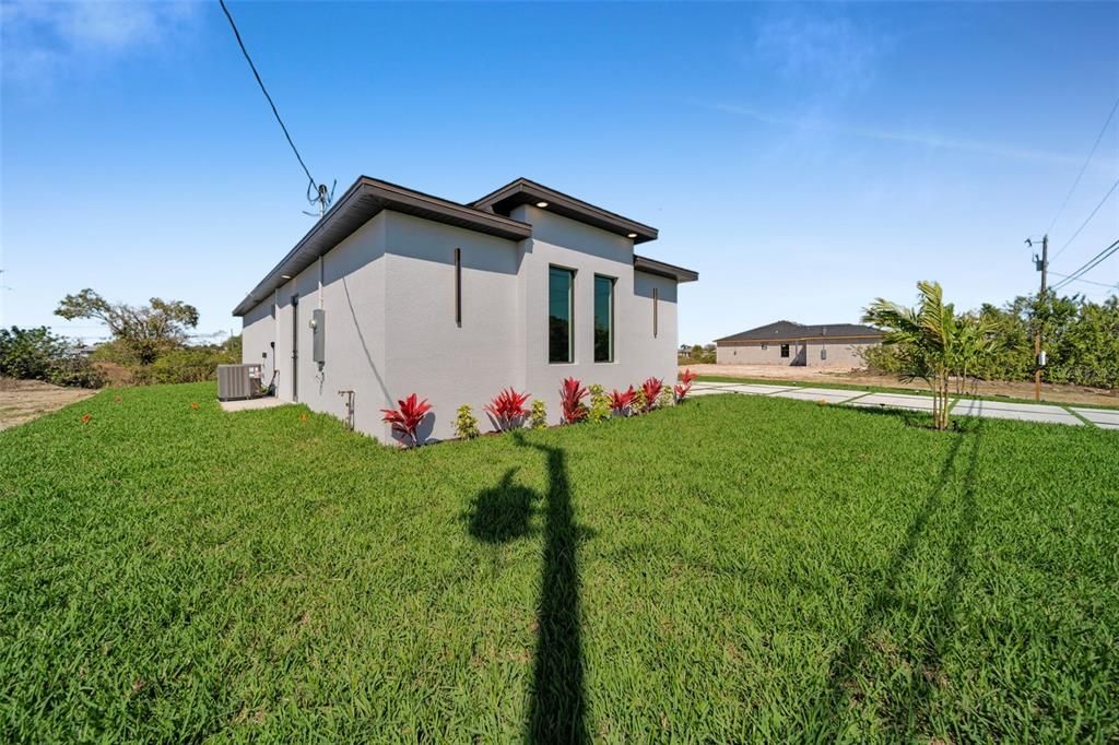 En Venta: $375,000 (3 camas, 3 baños, 1621 Pies cuadrados)