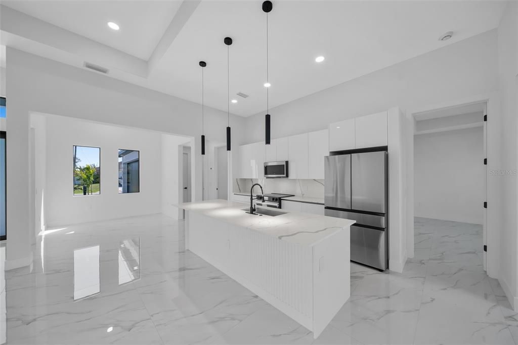 En Venta: $375,000 (3 camas, 3 baños, 1621 Pies cuadrados)