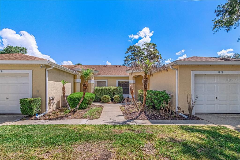 Activo con contrato: $288,000 (2 camas, 2 baños, 1066 Pies cuadrados)