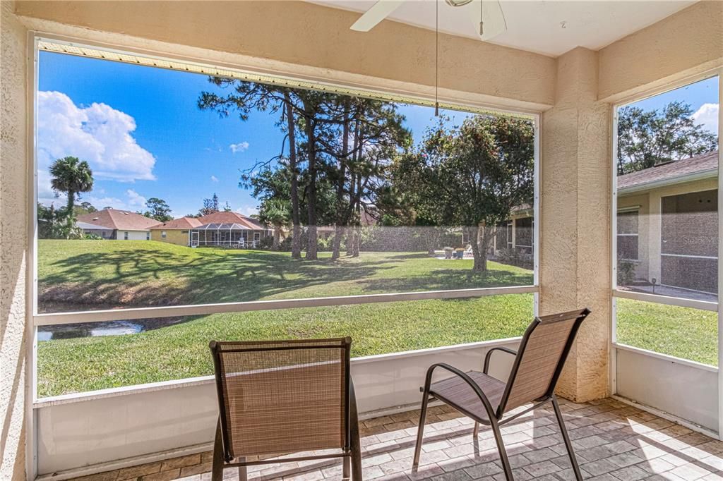 Activo con contrato: $288,000 (2 camas, 2 baños, 1066 Pies cuadrados)