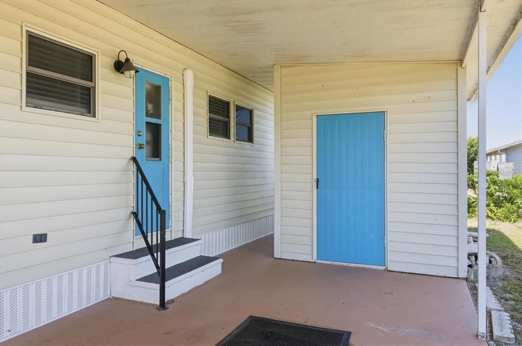 For Sale: $149,900 (2 beds, 2 baths, 1008 Square Feet)