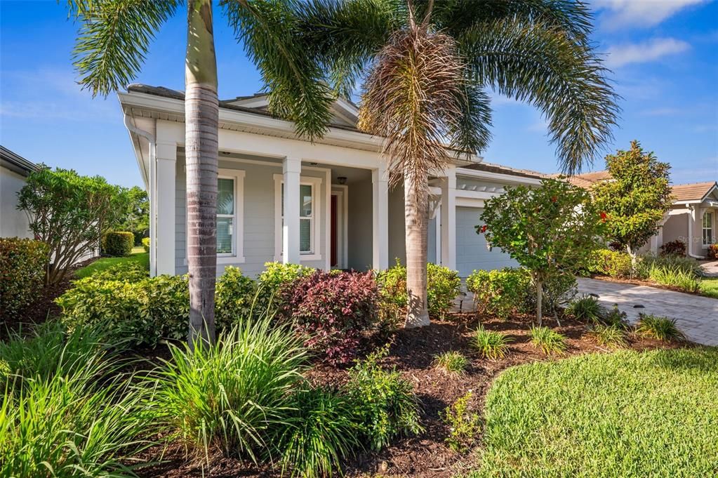 Activo con contrato: $735,000 (3 camas, 2 baños, 2298 Pies cuadrados)