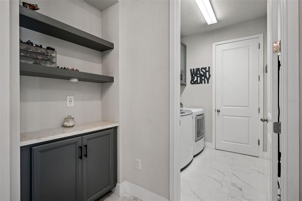Activo con contrato: $735,000 (3 camas, 2 baños, 2298 Pies cuadrados)