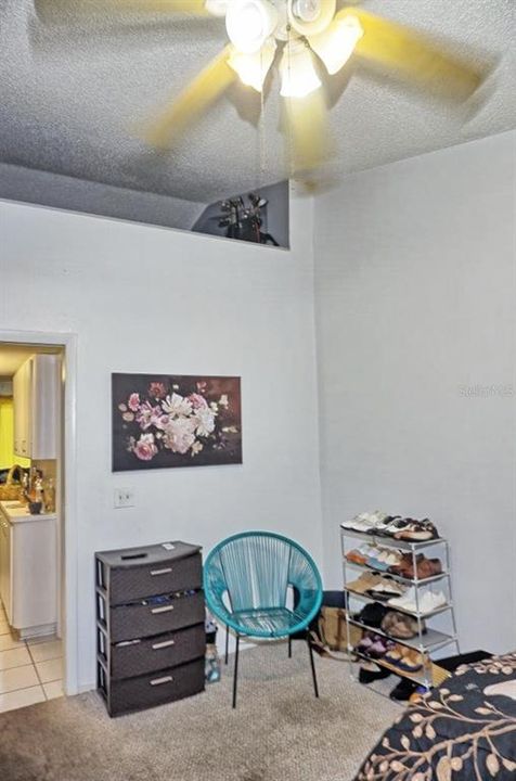 For Sale: $124,900 (1 beds, 1 baths, 456 Square Feet)