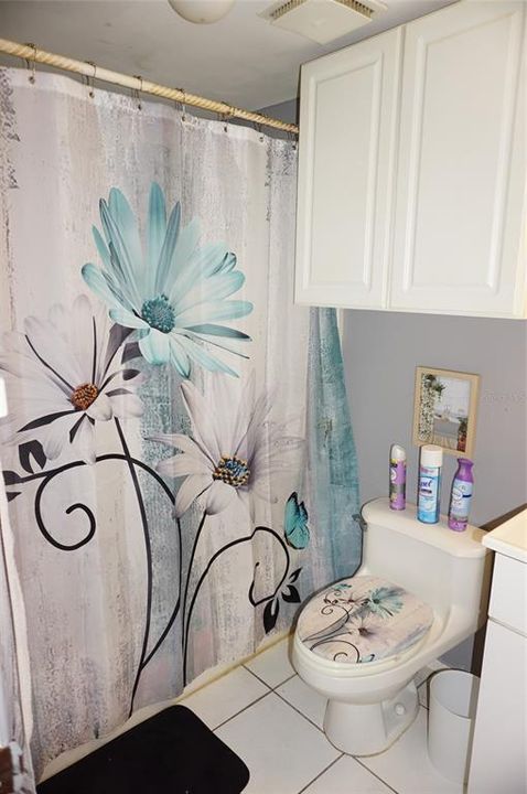 For Sale: $124,900 (1 beds, 1 baths, 456 Square Feet)