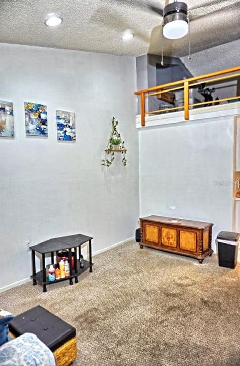 For Sale: $124,900 (1 beds, 1 baths, 456 Square Feet)