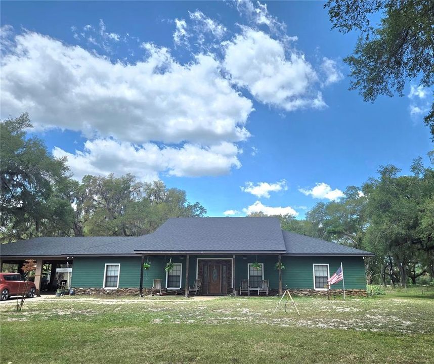 For Sale: $950,000 (4 beds, 3 baths, 2656 Square Feet)