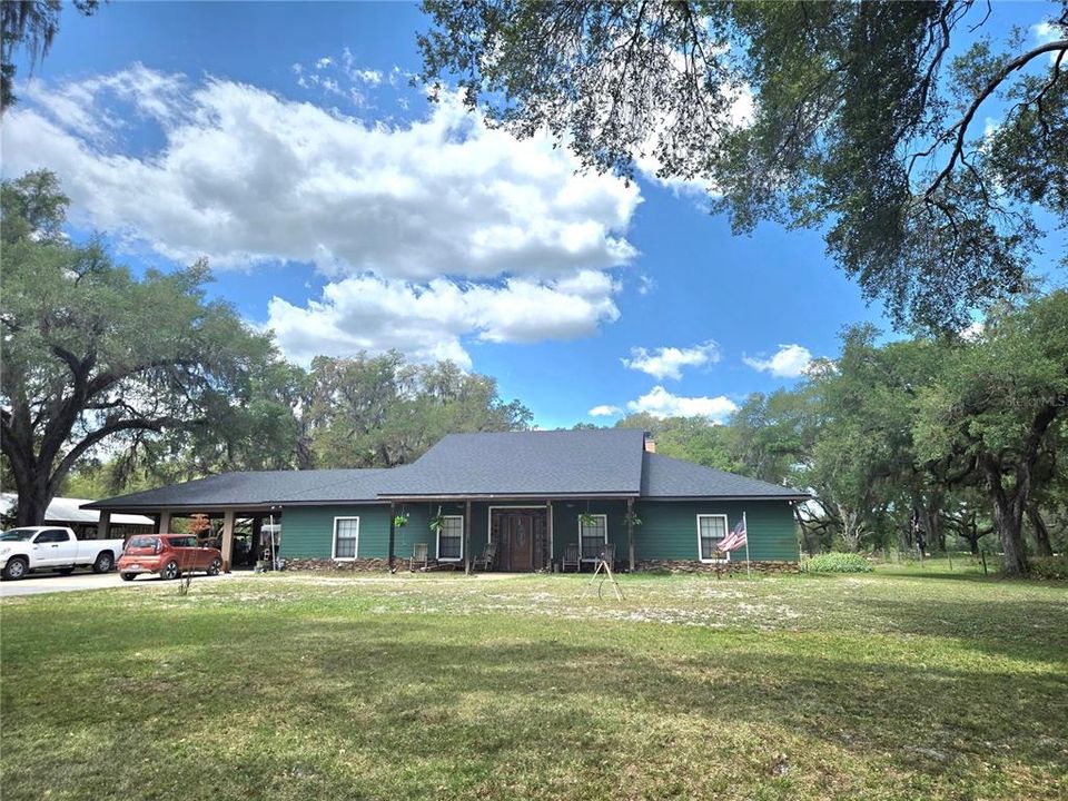 For Sale: $950,000 (4 beds, 3 baths, 2656 Square Feet)