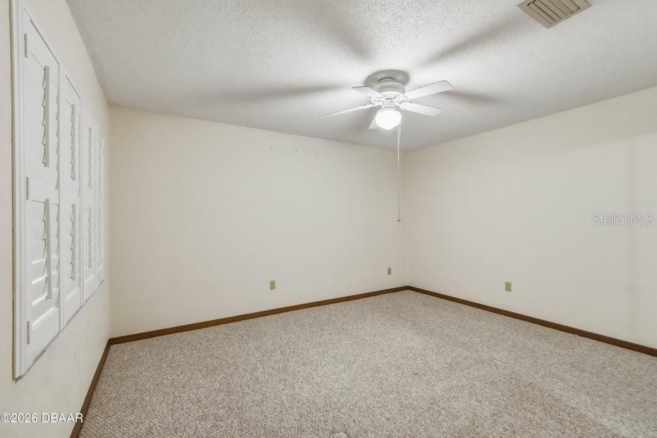 For Sale: $249,900 (2 beds, 2 baths, 1439 Square Feet)