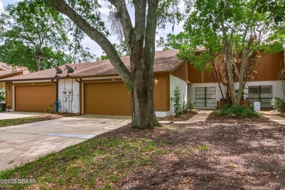 For Sale: $249,900 (2 beds, 2 baths, 1439 Square Feet)