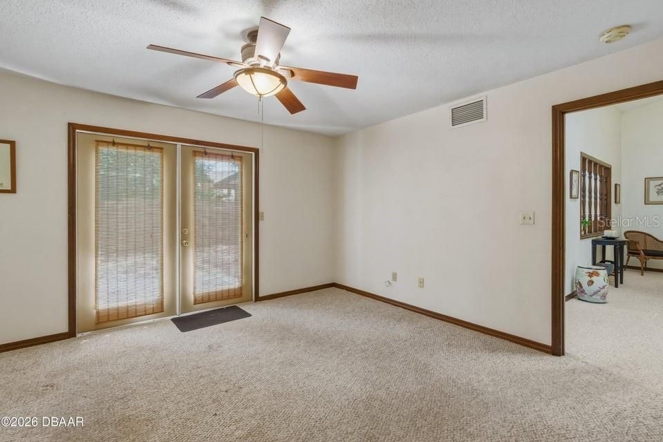 For Sale: $249,900 (2 beds, 2 baths, 1439 Square Feet)