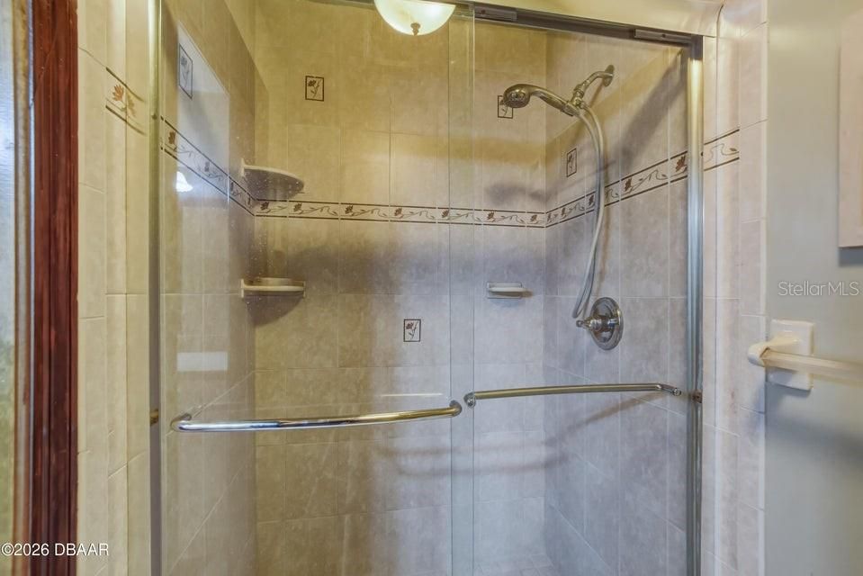 For Sale: $249,900 (2 beds, 2 baths, 1439 Square Feet)