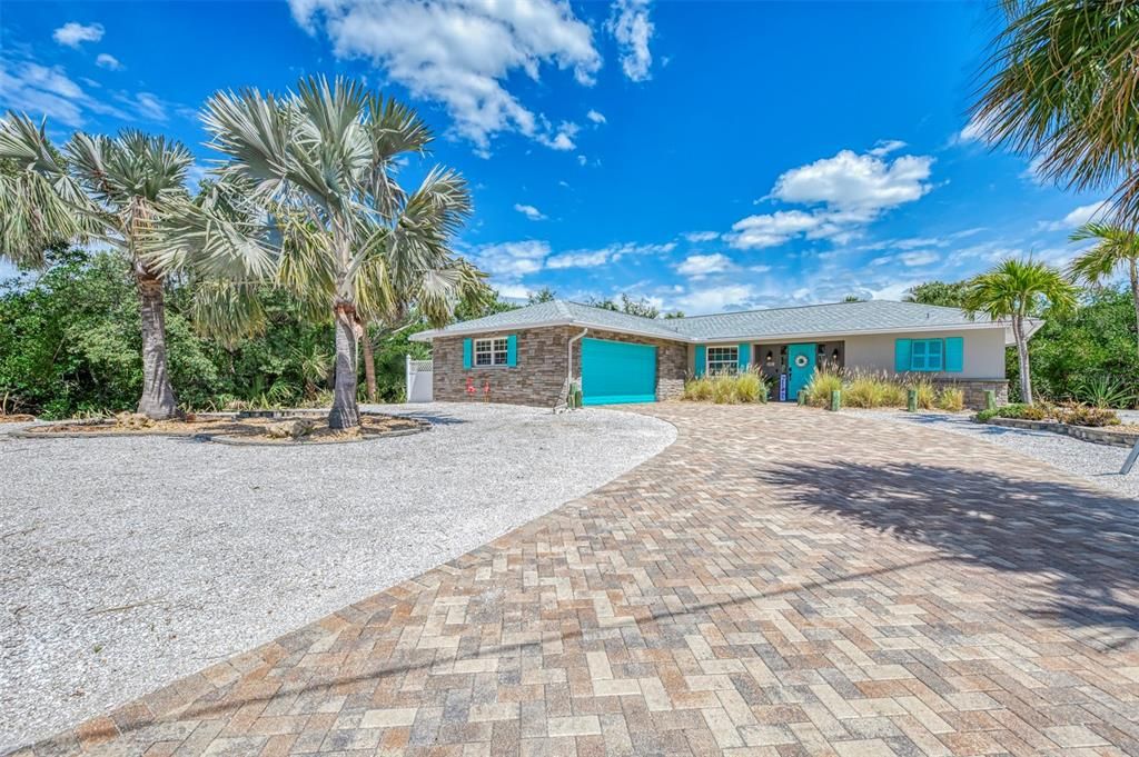 For Rent: $12,000 (3 beds, 2 baths, 1511 Square Feet)