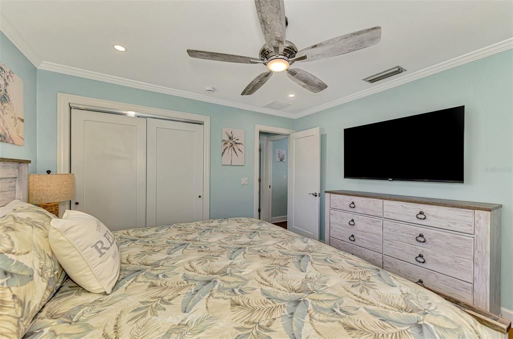 For Rent: $12,000 (3 beds, 2 baths, 1511 Square Feet)