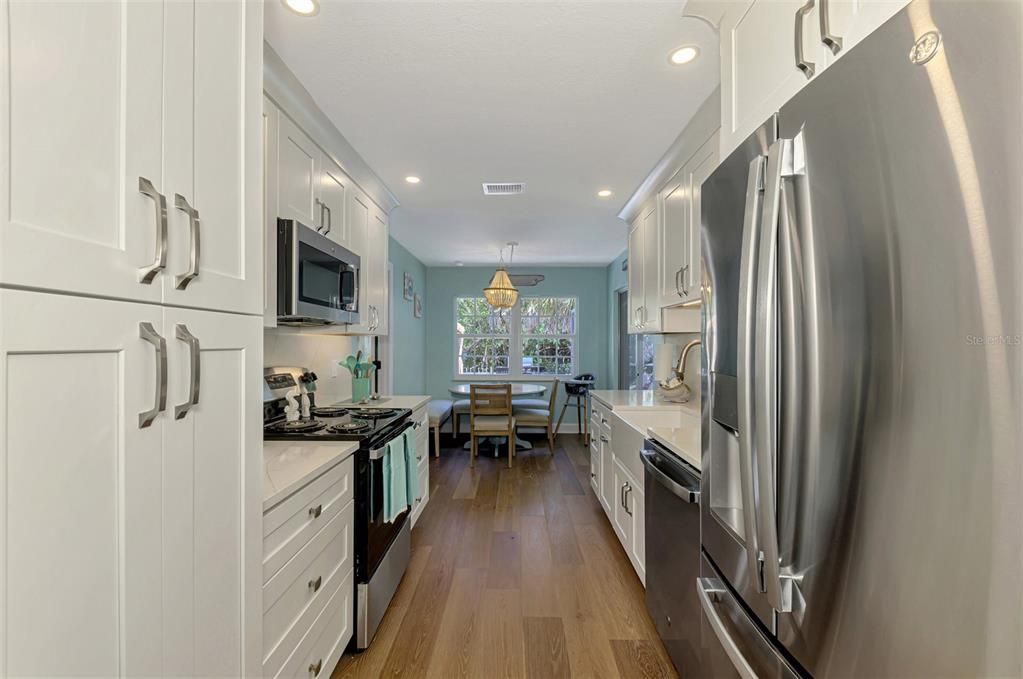 For Rent: $12,000 (3 beds, 2 baths, 1511 Square Feet)